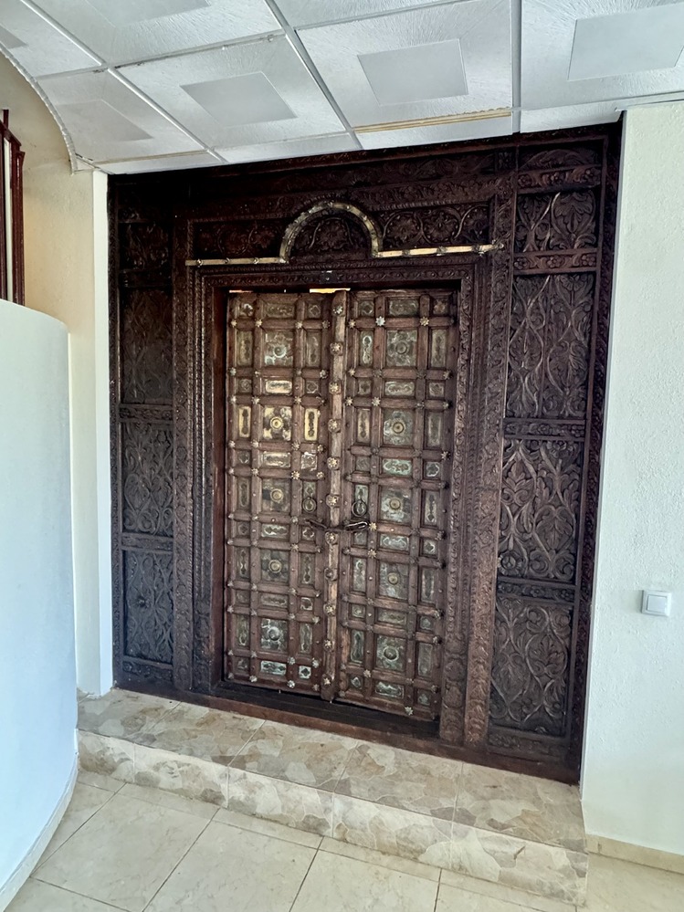 Heritage Doors – The Soul of Villa Saromani